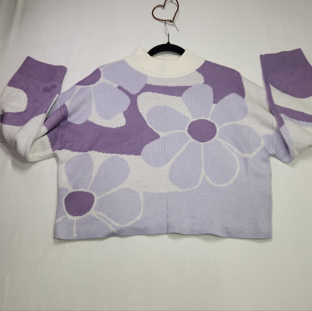 ⭐️H&M Divided Purple and White Floral Turtleneck Sweater Cottagecore Medium Y2K